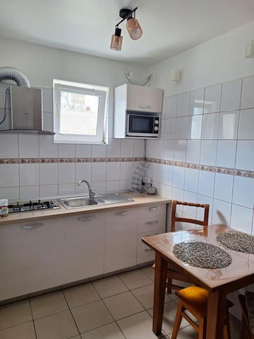 Miha'S Apartament סולינה מראה חיצוני תמונה